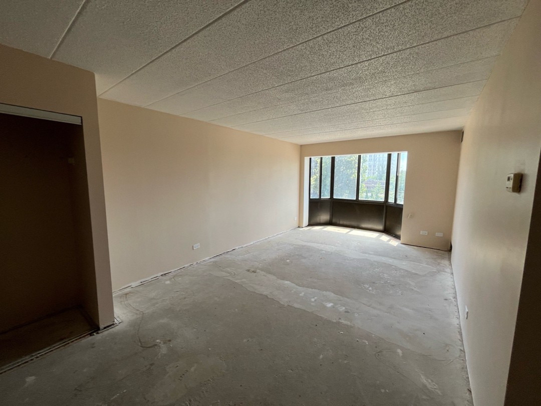 606 E Woodland Park Avenue 306 Property Photo 2