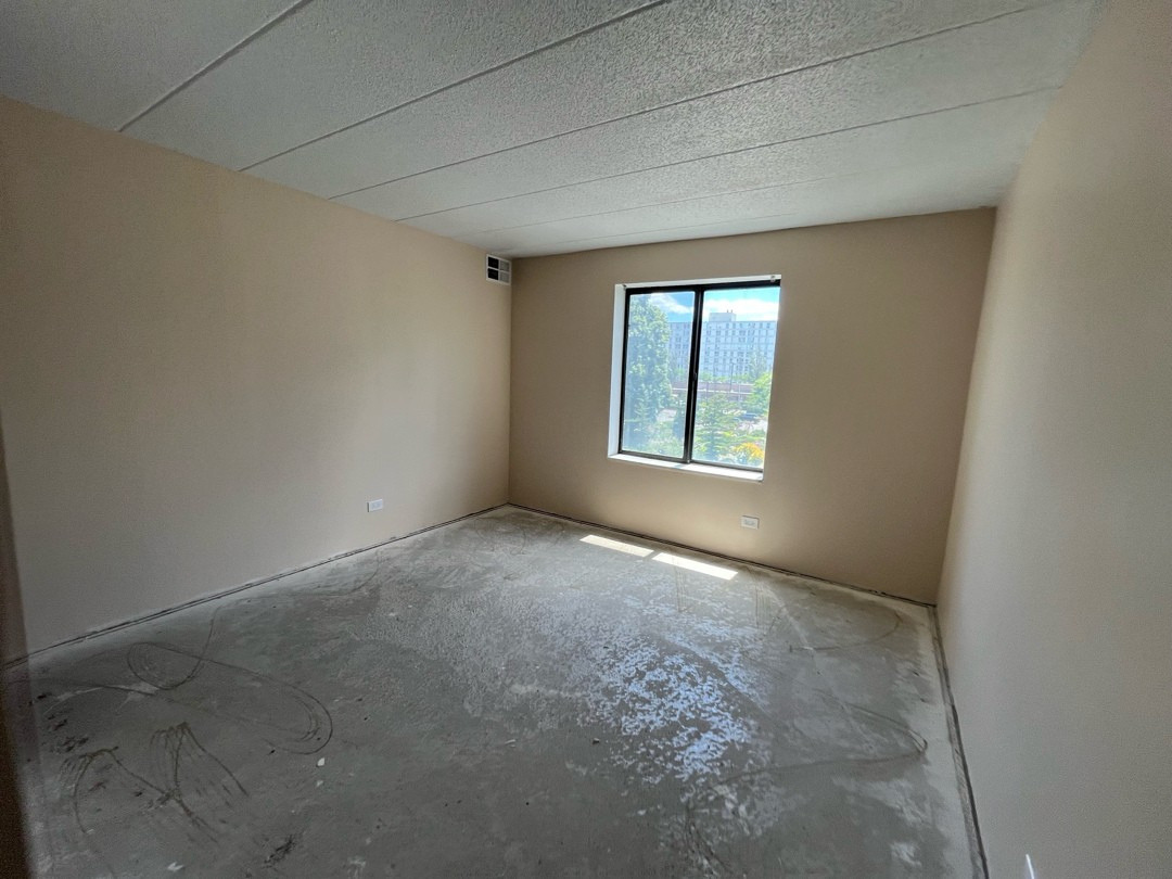 606 E Woodland Park Avenue 306 Property Photo 6