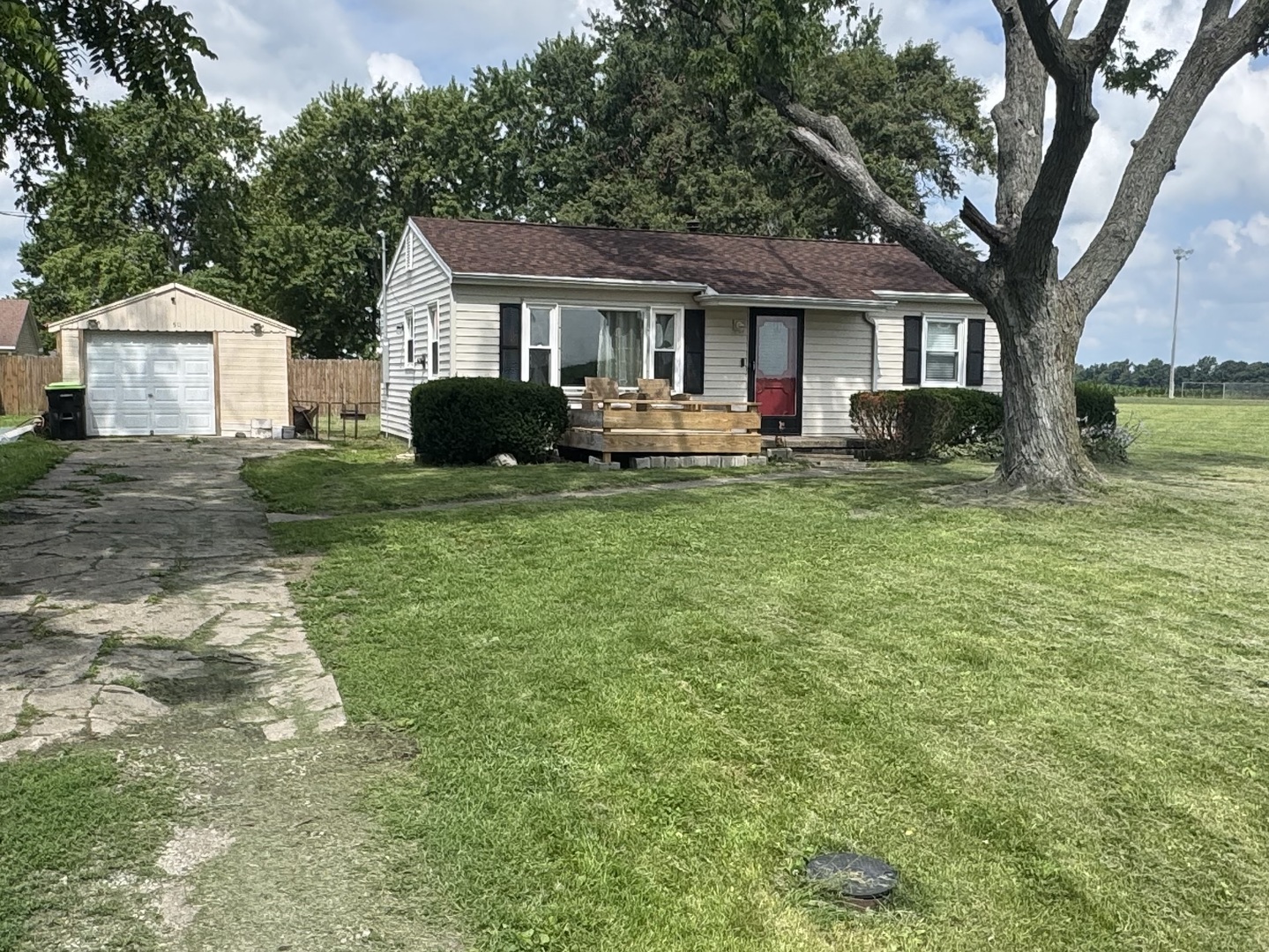 511 N Main Street Property Photo 2
