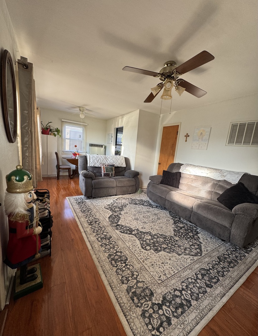 511 N Main Street Property Photo 6