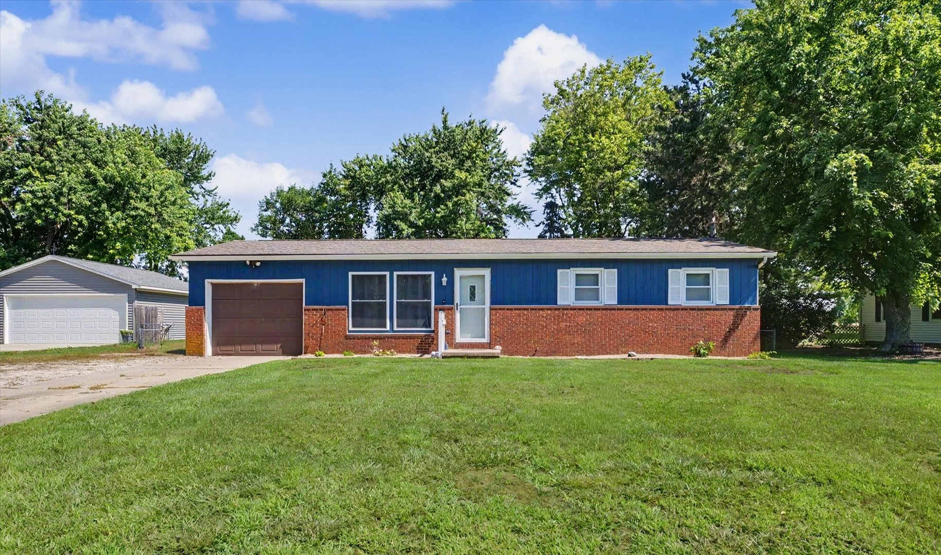 406 Northgate Drive Property Photo 1