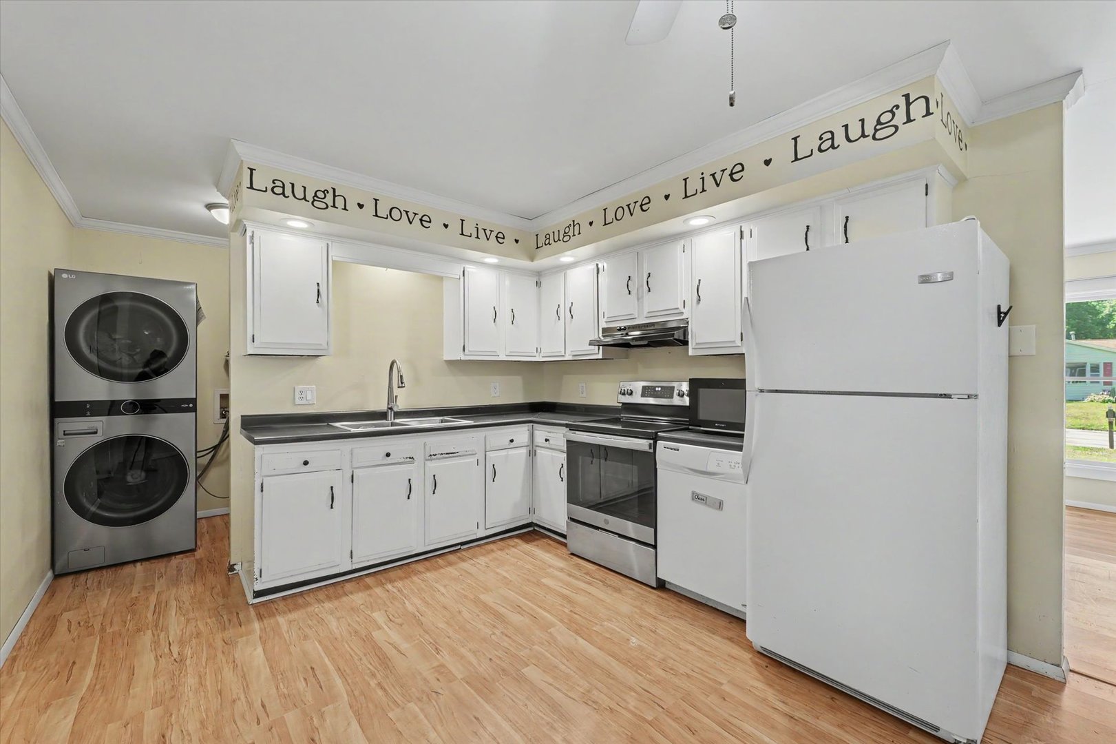406 Northgate Drive Property Photo 11