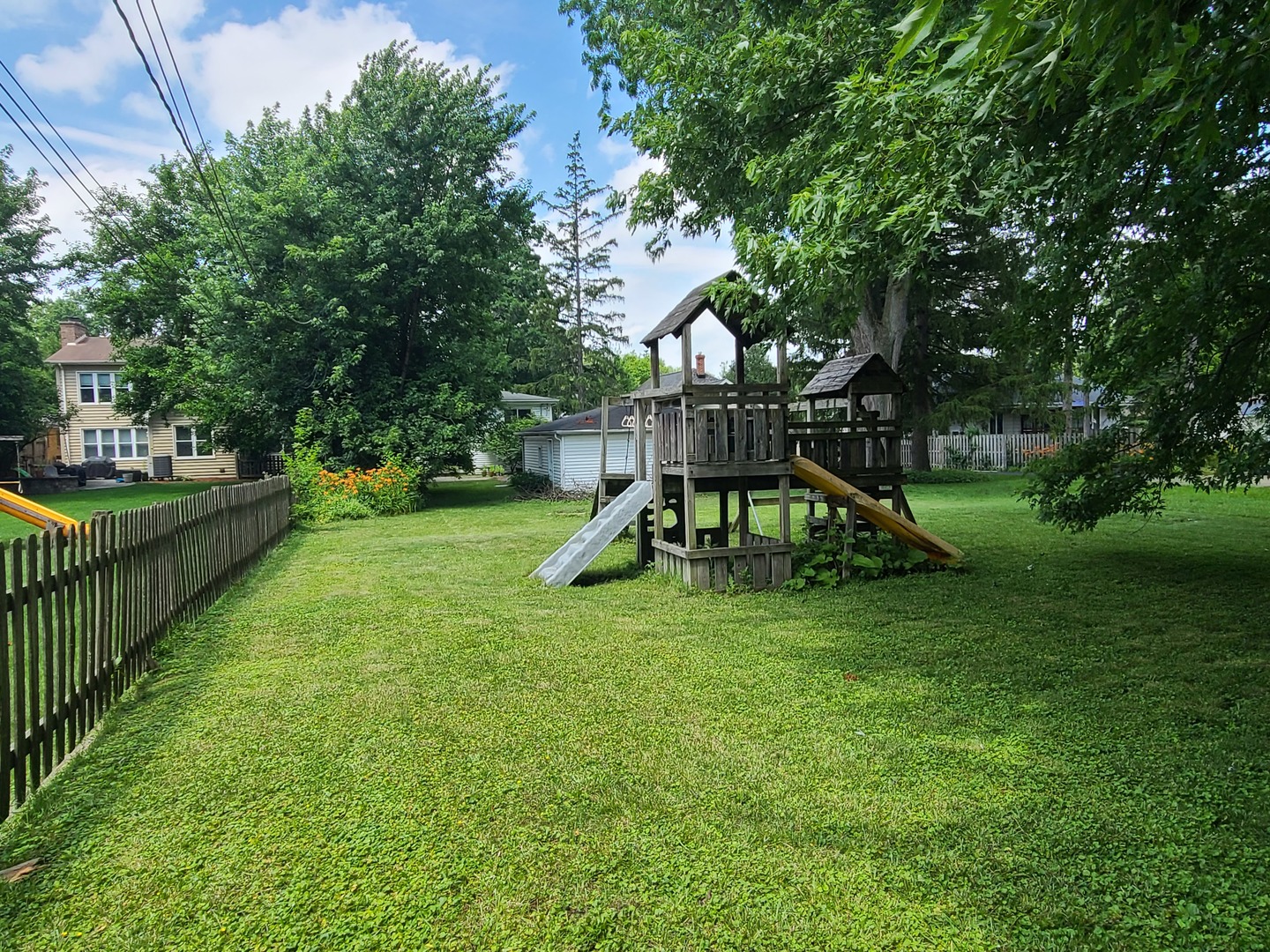 5239 Cumnor Road Property Photo 8