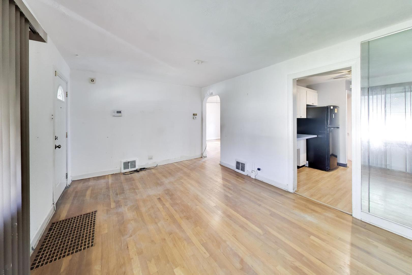 423 Frederick Avenue Property Photo 4
