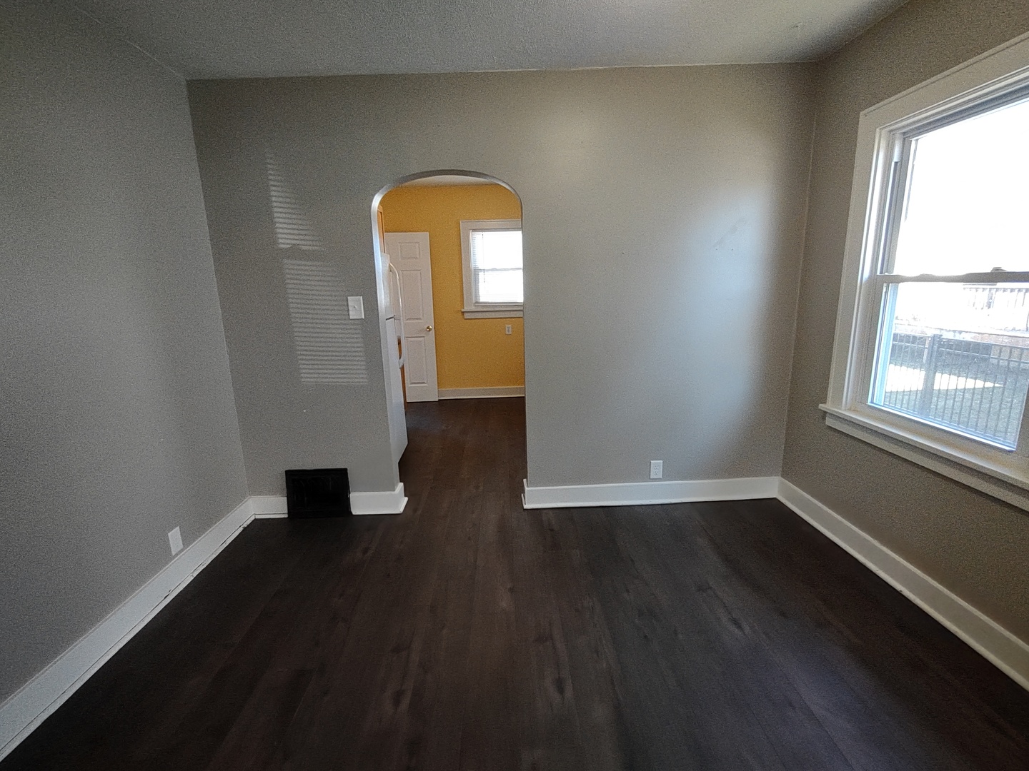 912 Douglas Street Property Photo 6