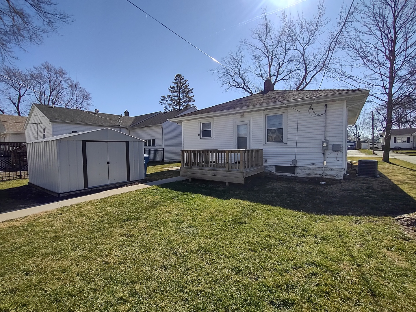 912 Douglas Street Property Photo 14