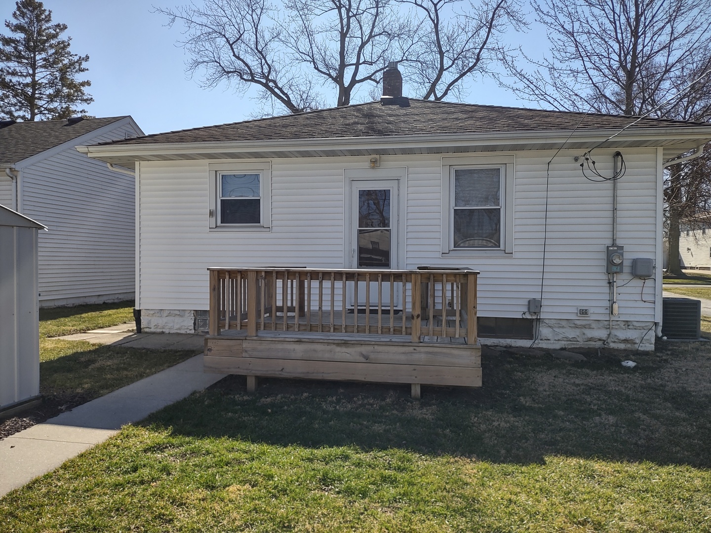 912 Douglas Street Property Photo 15