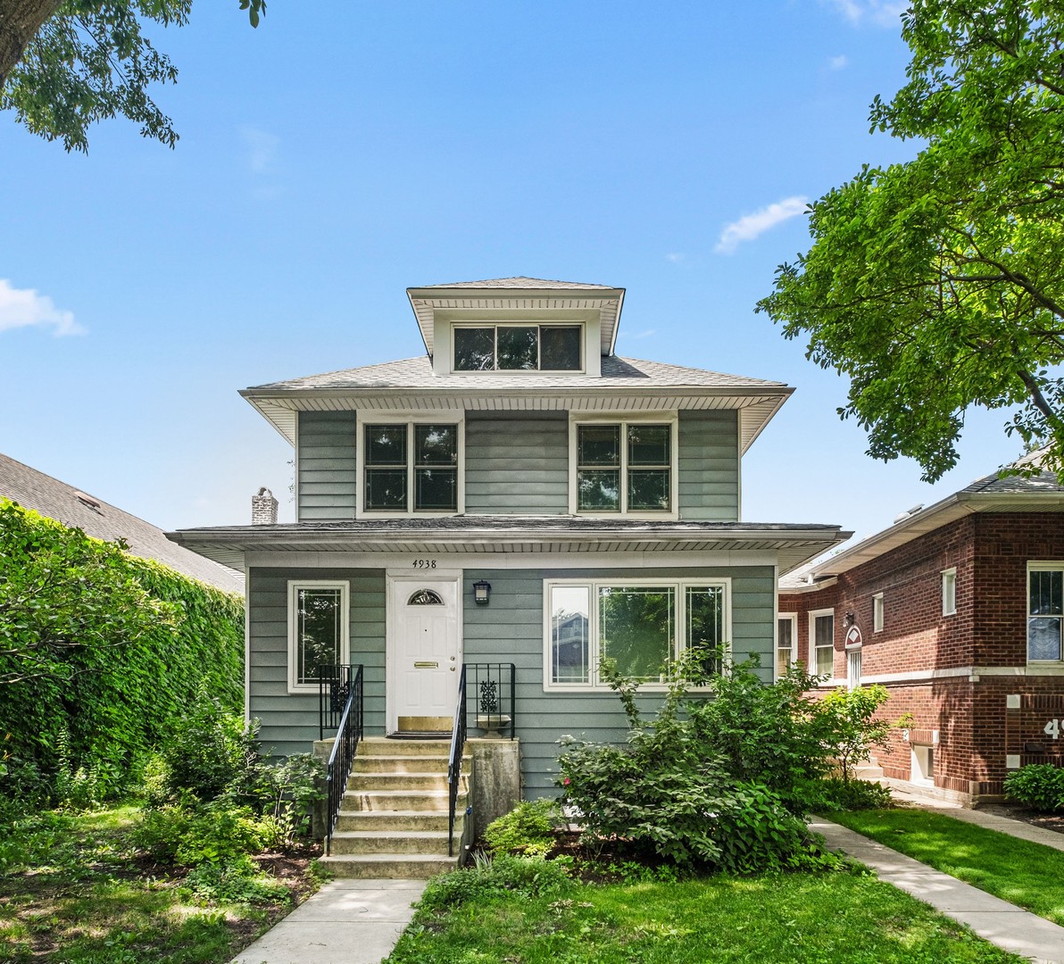4938 N Hamlin Avenue Property Photo 1