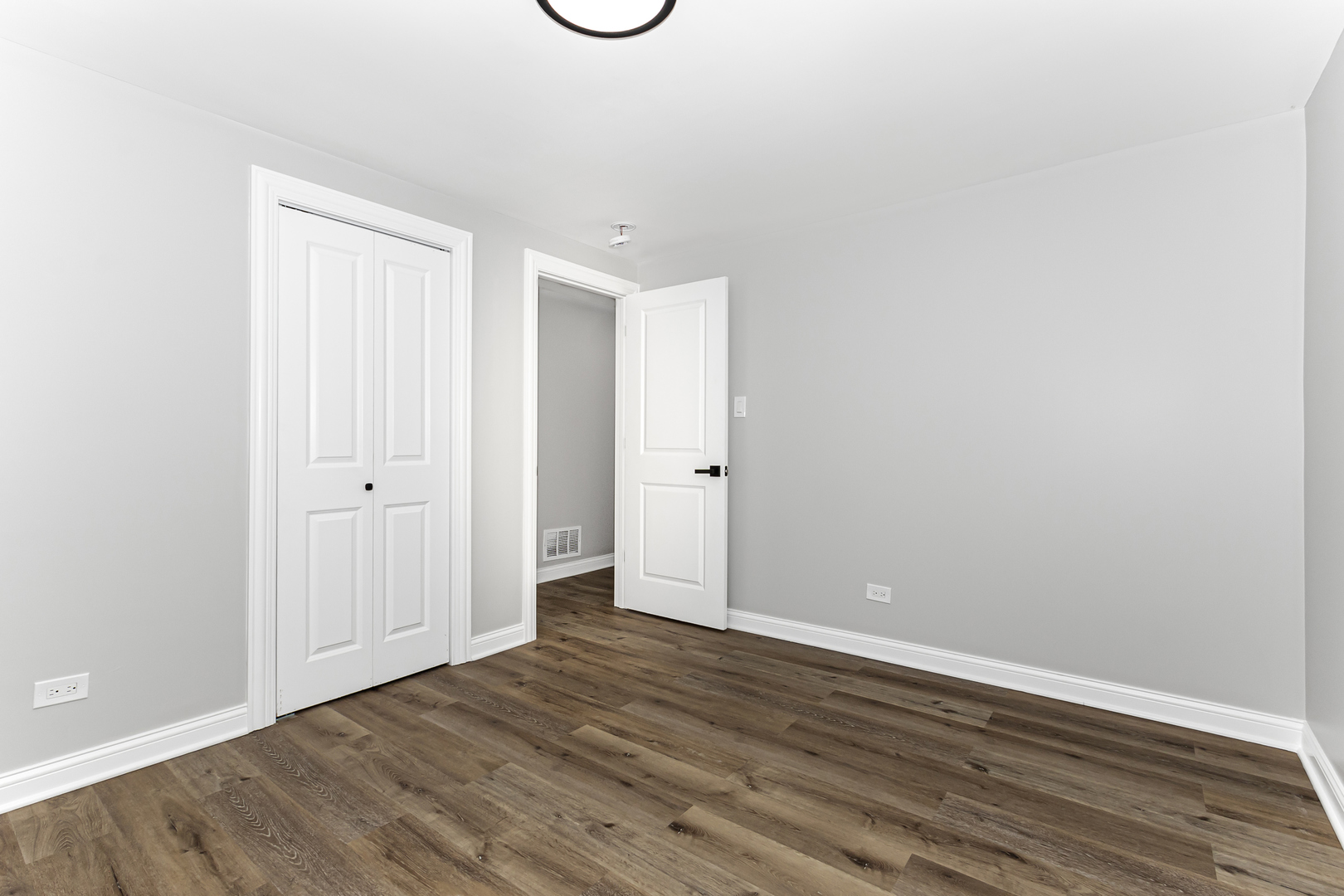 3525 John Street Property Photo 15
