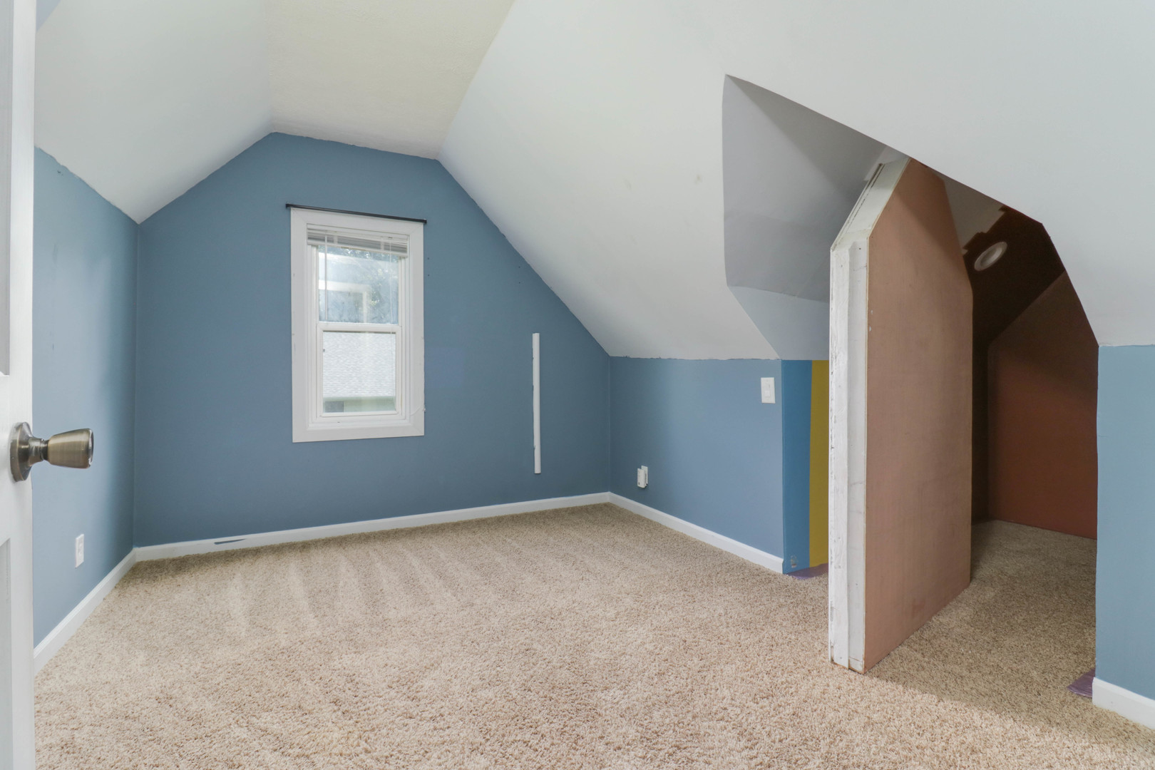 120 E Main Street Property Photo 20