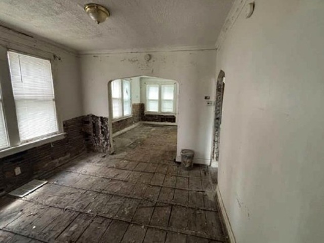 10731 S Eggleston Avenue Property Photo 5