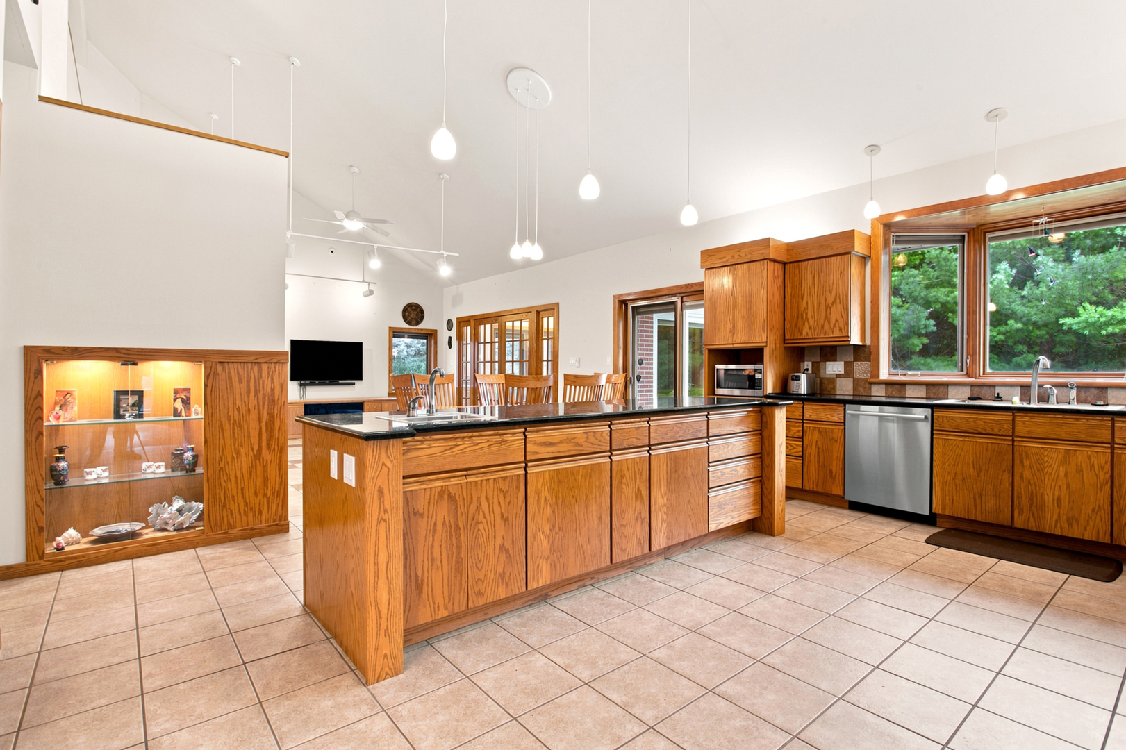 2110 Meadowlark Court Property Photo 17