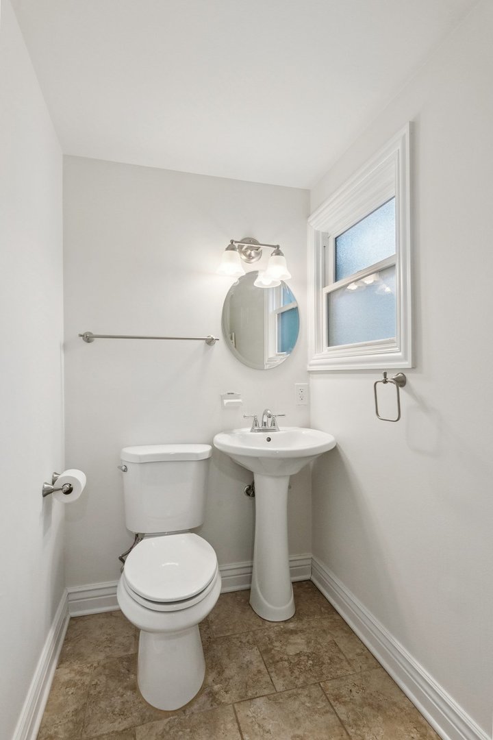 9001 E Prairie Road Property Photo 19