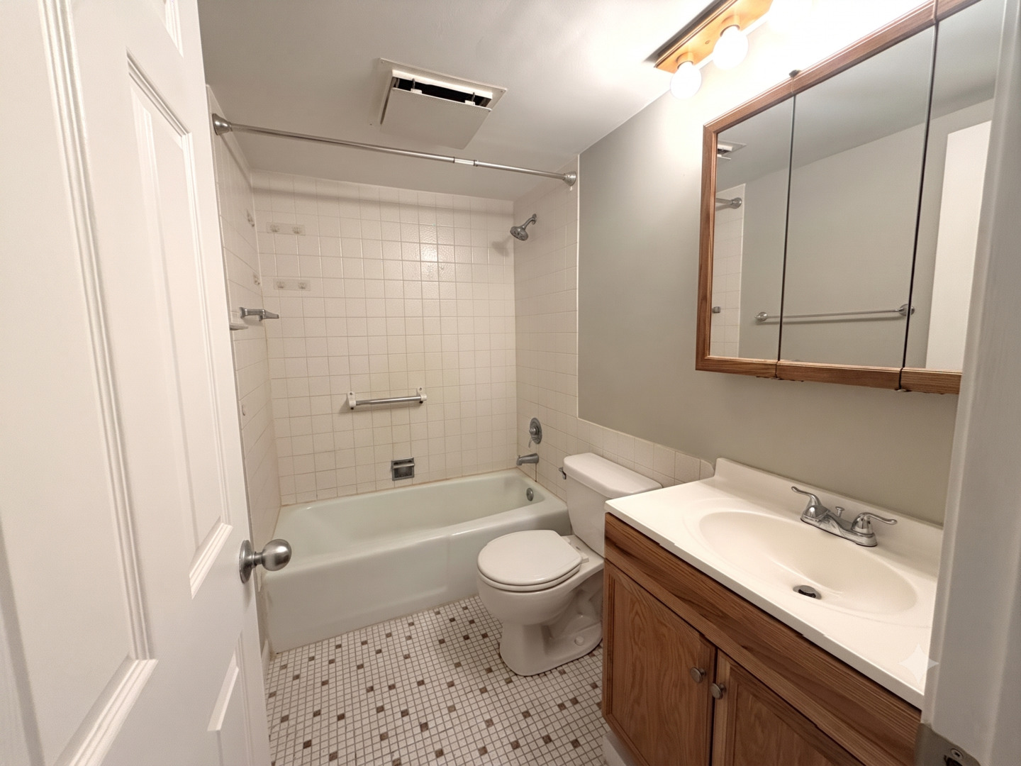 124 E Bailey Road A Property Photo 8