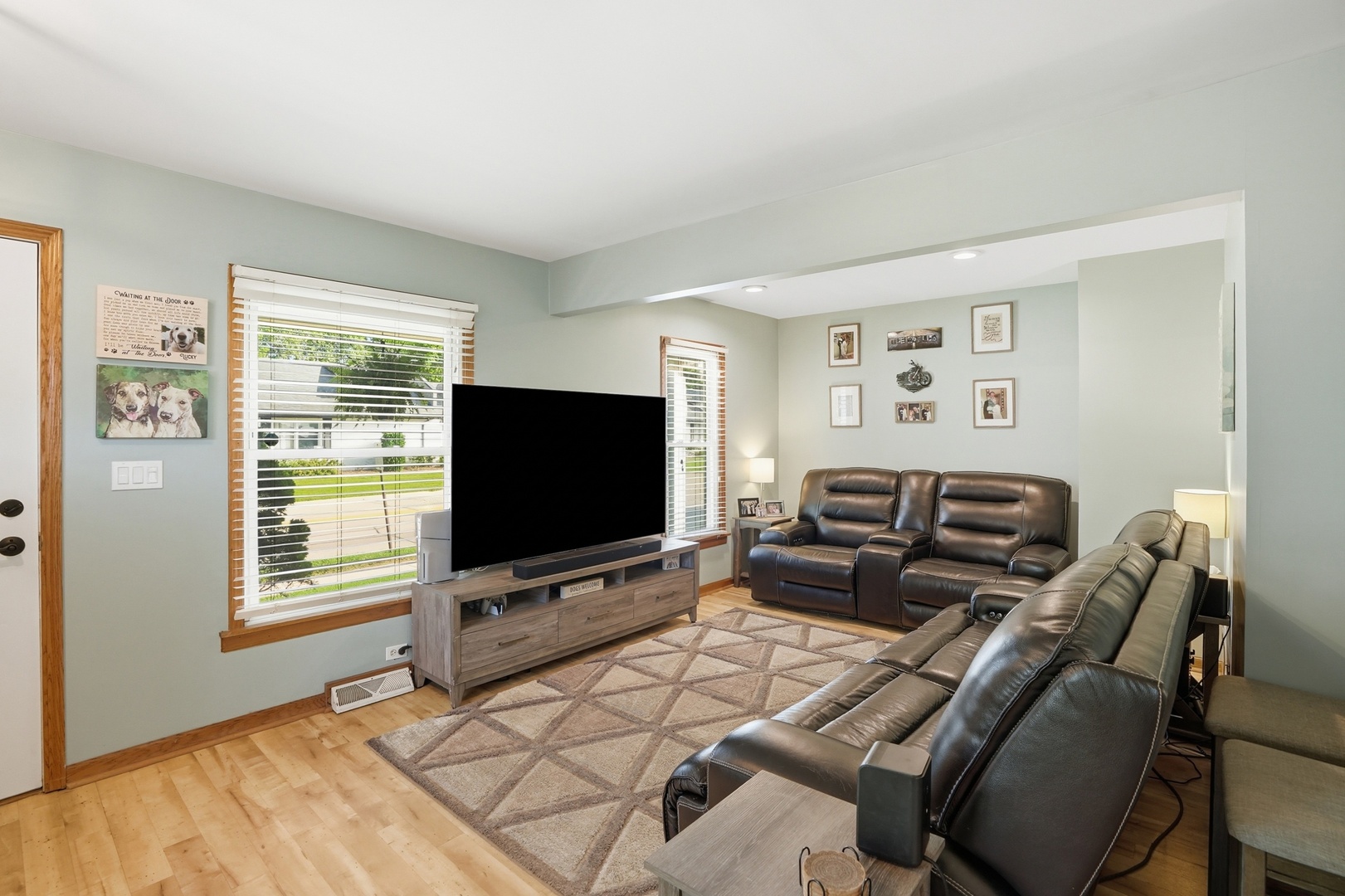 11224 Front Street Property Photo 13