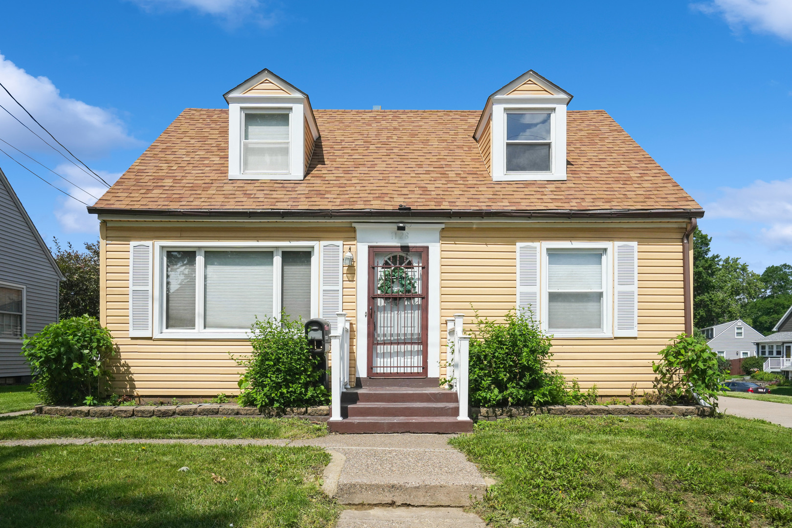 1128 28th Street Property Photo 1