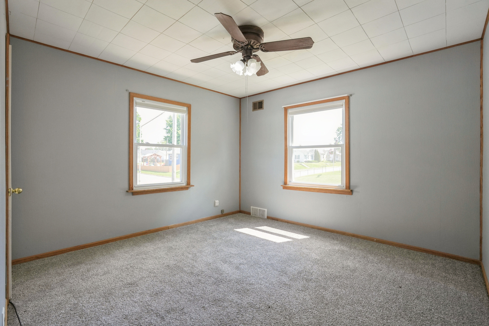 1128 28th Street Property Photo 9