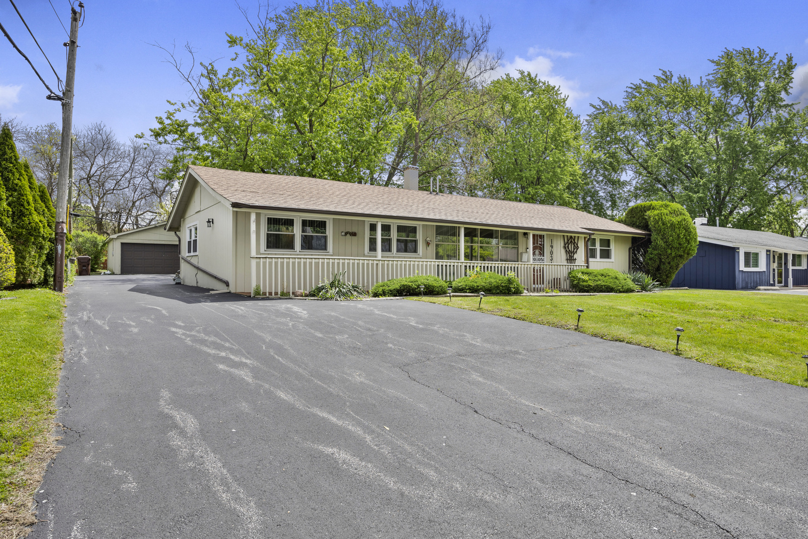 19031 Baker Avenue Property Photo 1