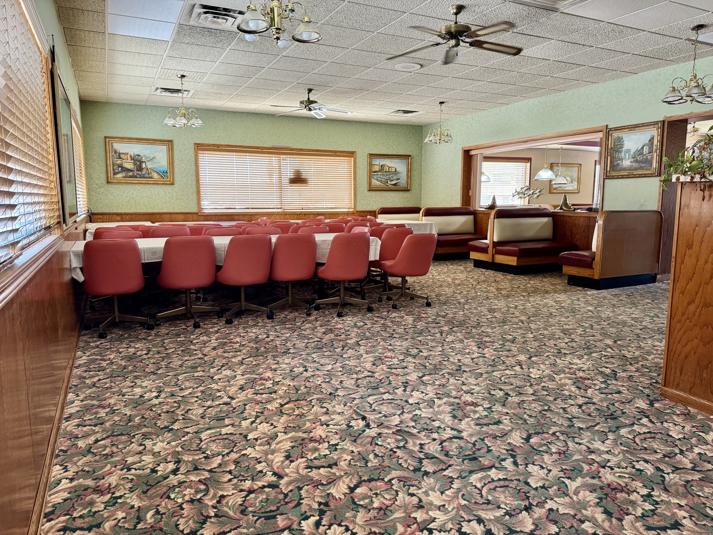 514 S Governors Highway Property Photo 4