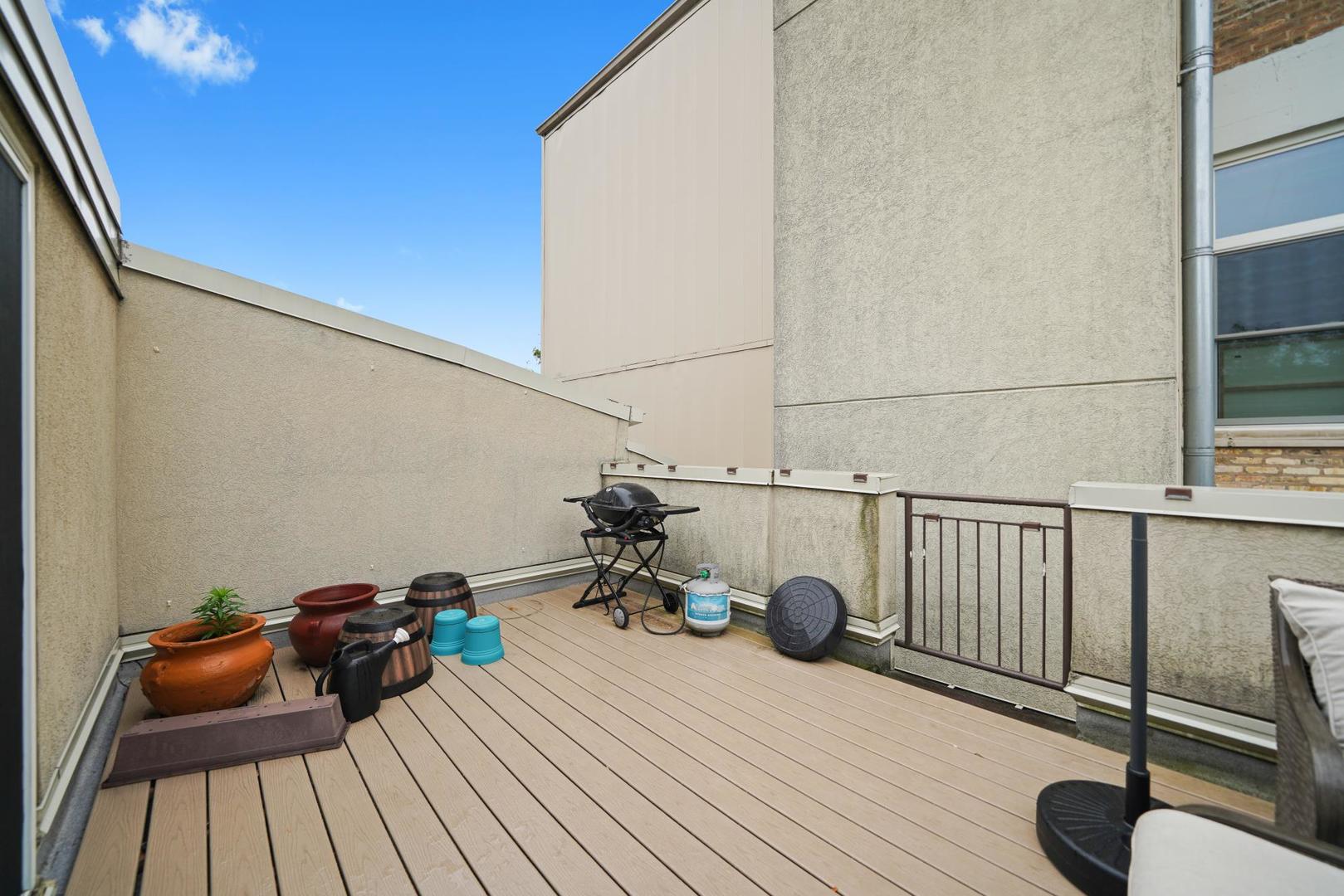 1834 Ridge Avenue 102 Property Photo 23