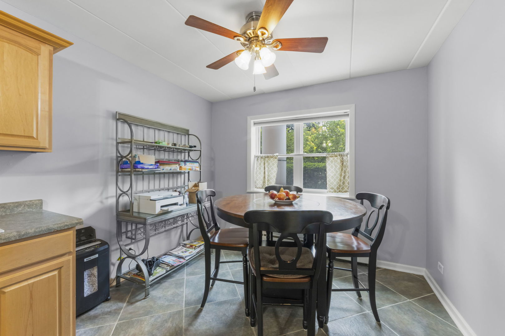 809 E Miner Street 1b Property Photo 6