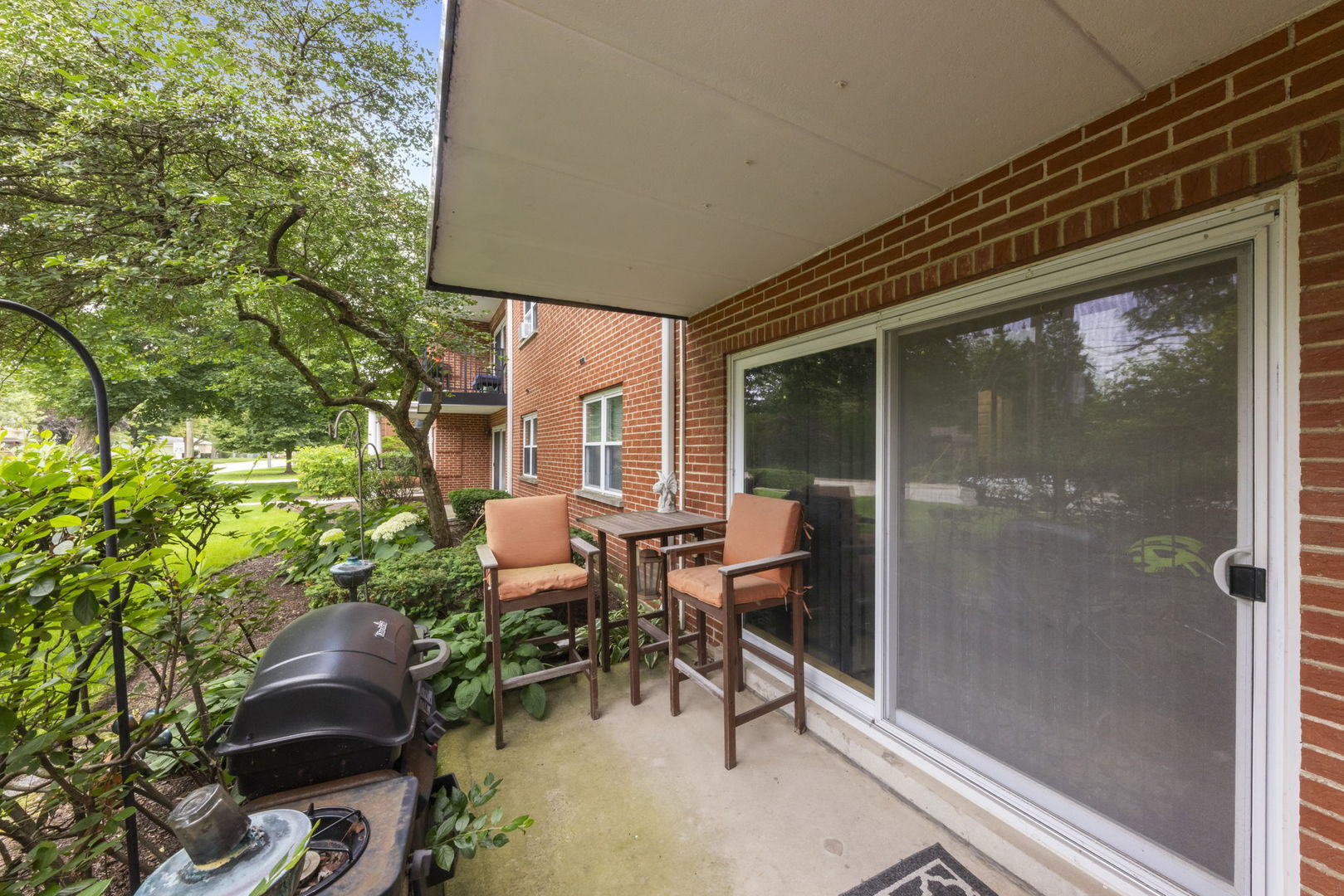 809 E Miner Street 1b Property Photo 16