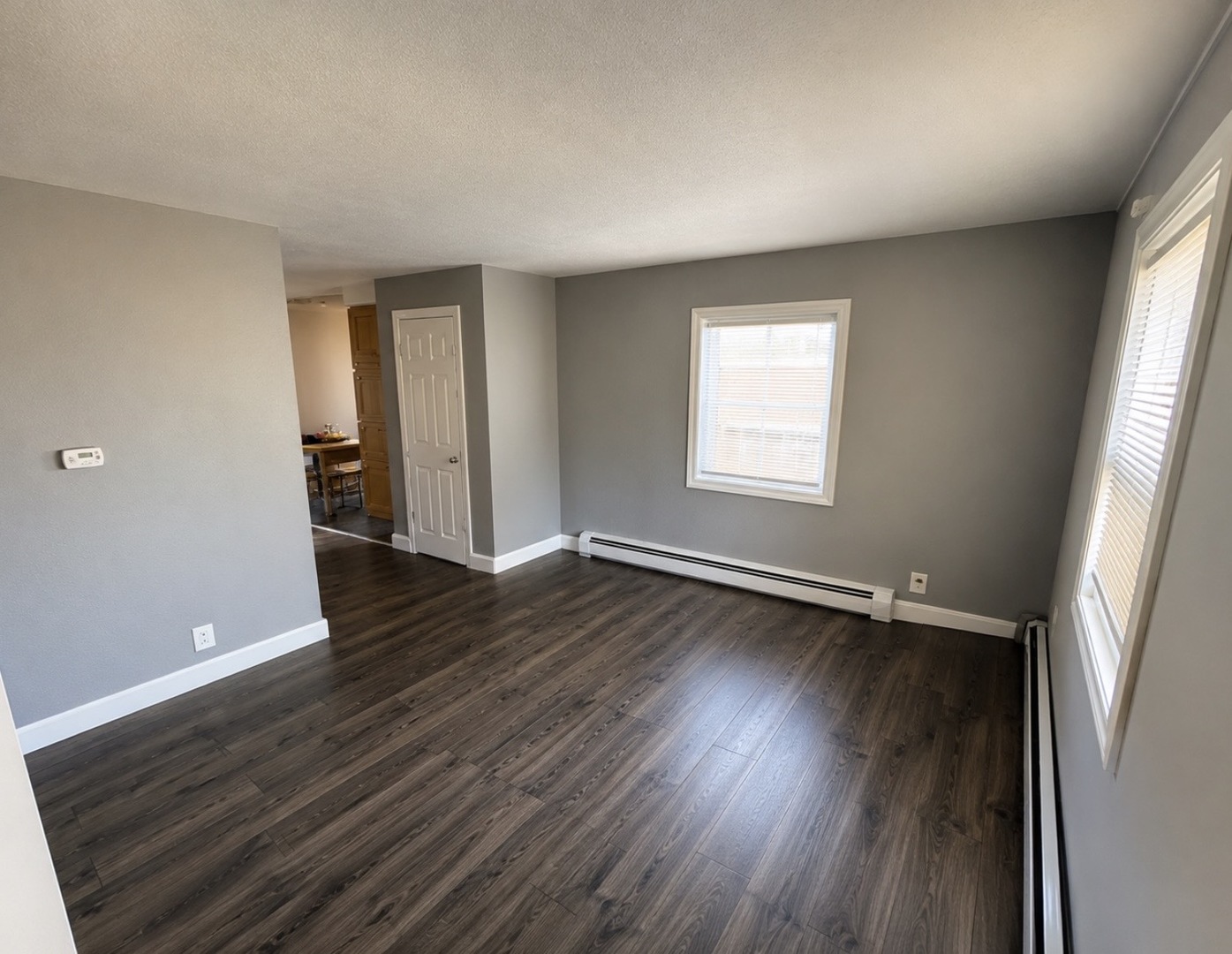 1037 Glenn Drive B Property Photo 4