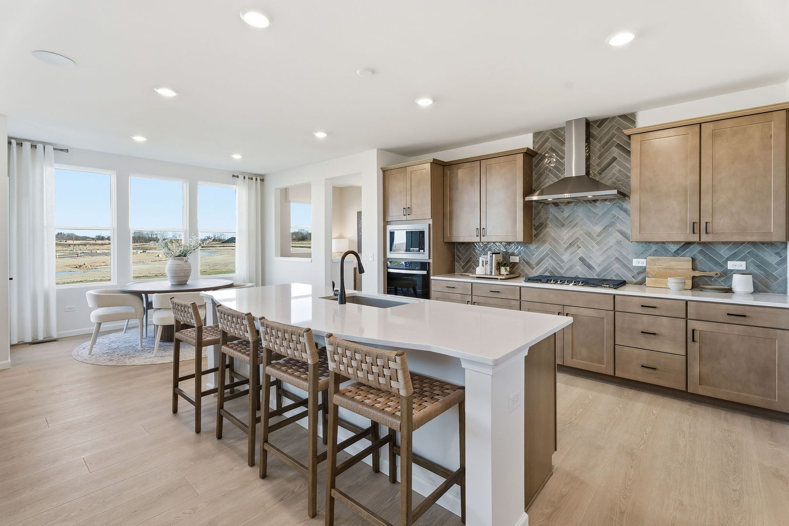 16210 Alessandra Drive Property Photo 2