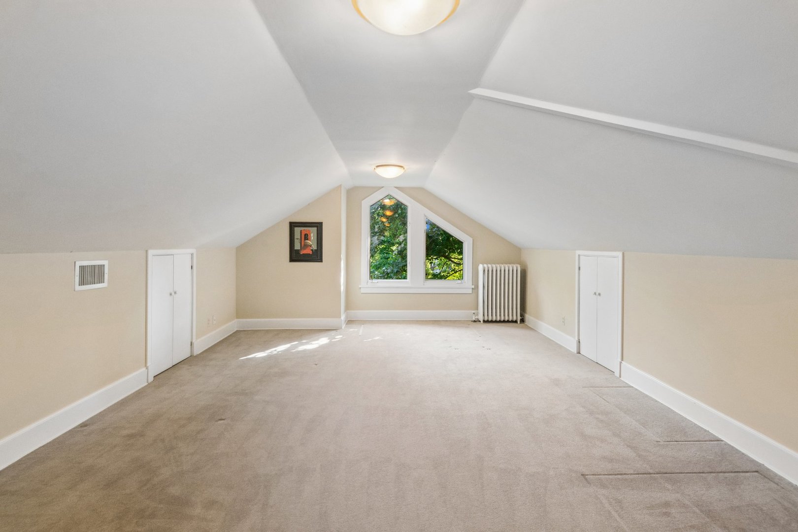 770 Sheridan Road Property Photo 39