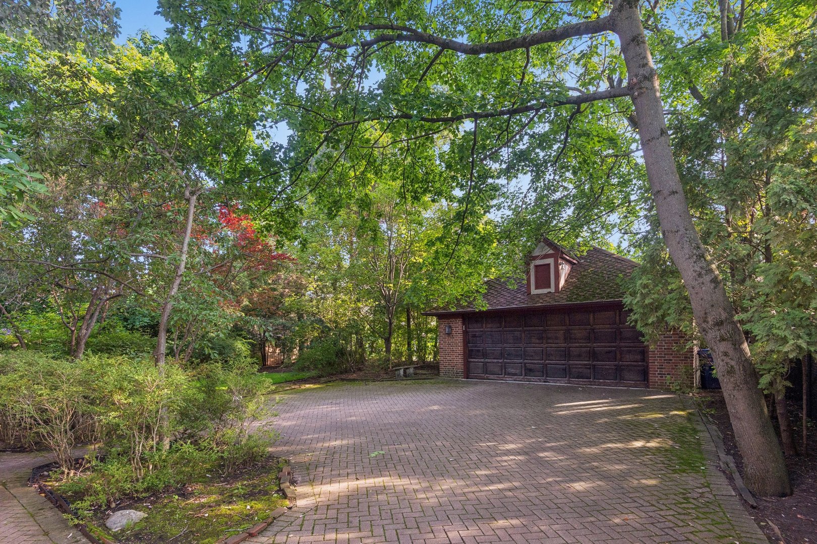 770 Sheridan Road Property Photo 45