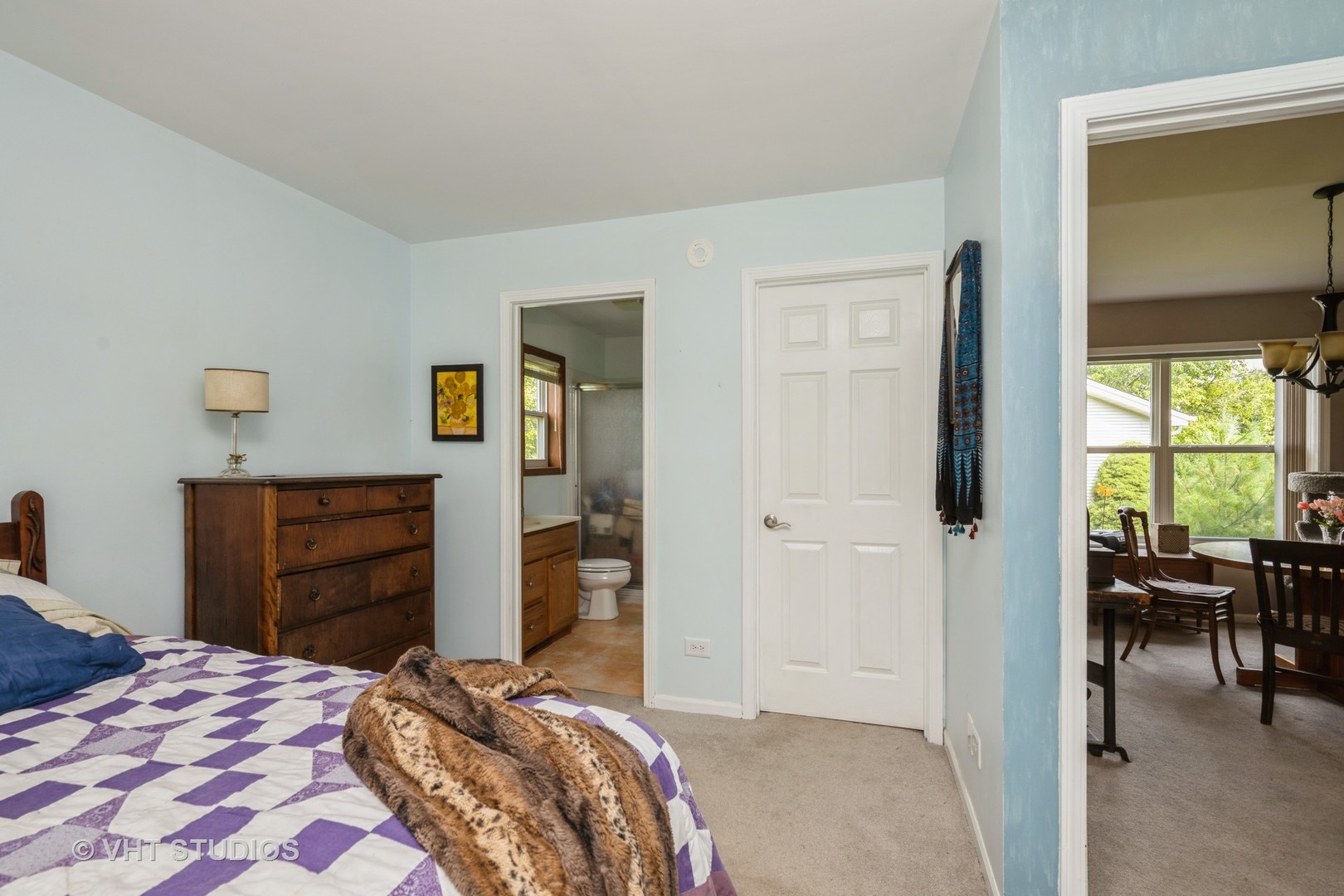 1016 Castleton Court Property Photo 6