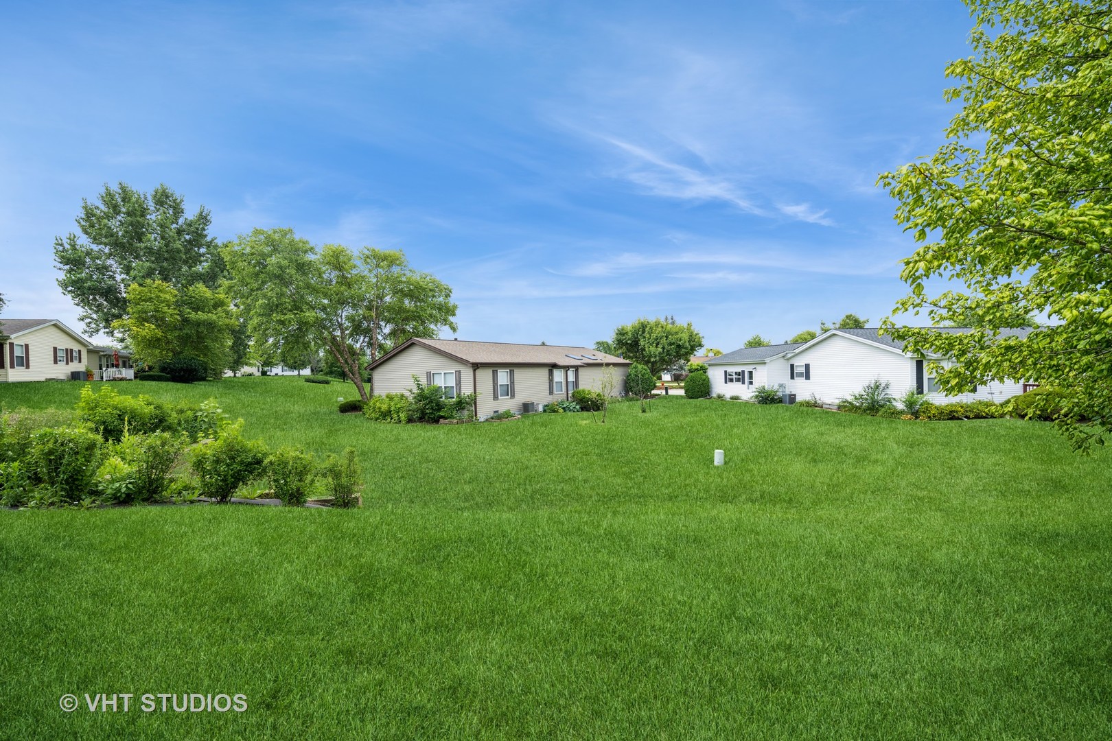 1016 Castleton Court Property Photo 12