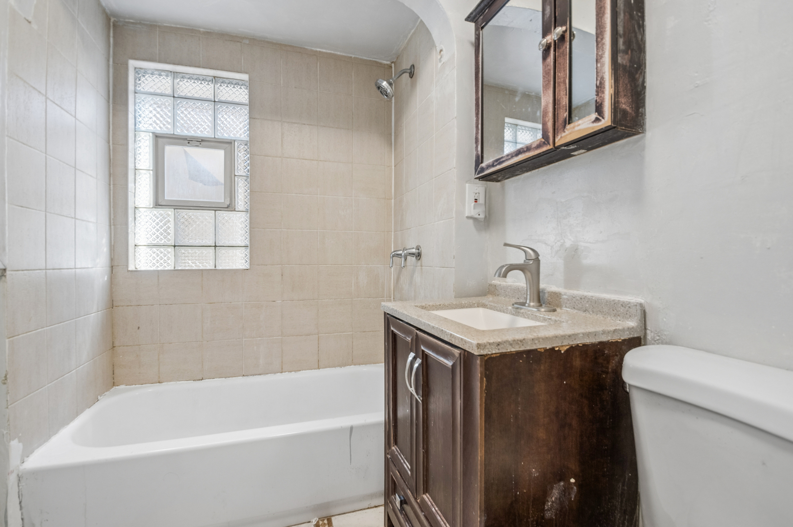 6655 S University Avenue Property Photo 17