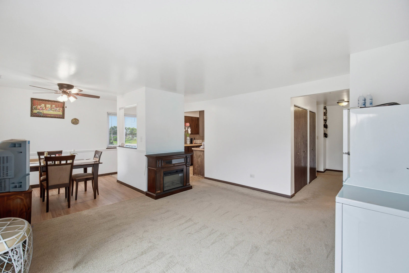 1791 W Algonquin Road 3a Property Photo 2