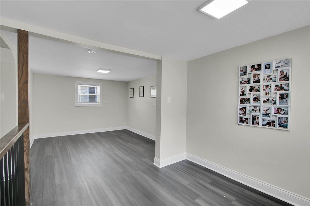 11412 S King Drive Property Photo 15