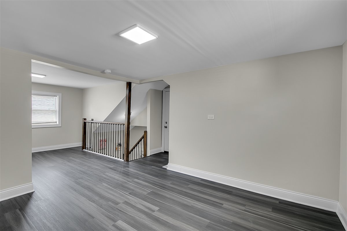 11412 S King Drive Property Photo 16