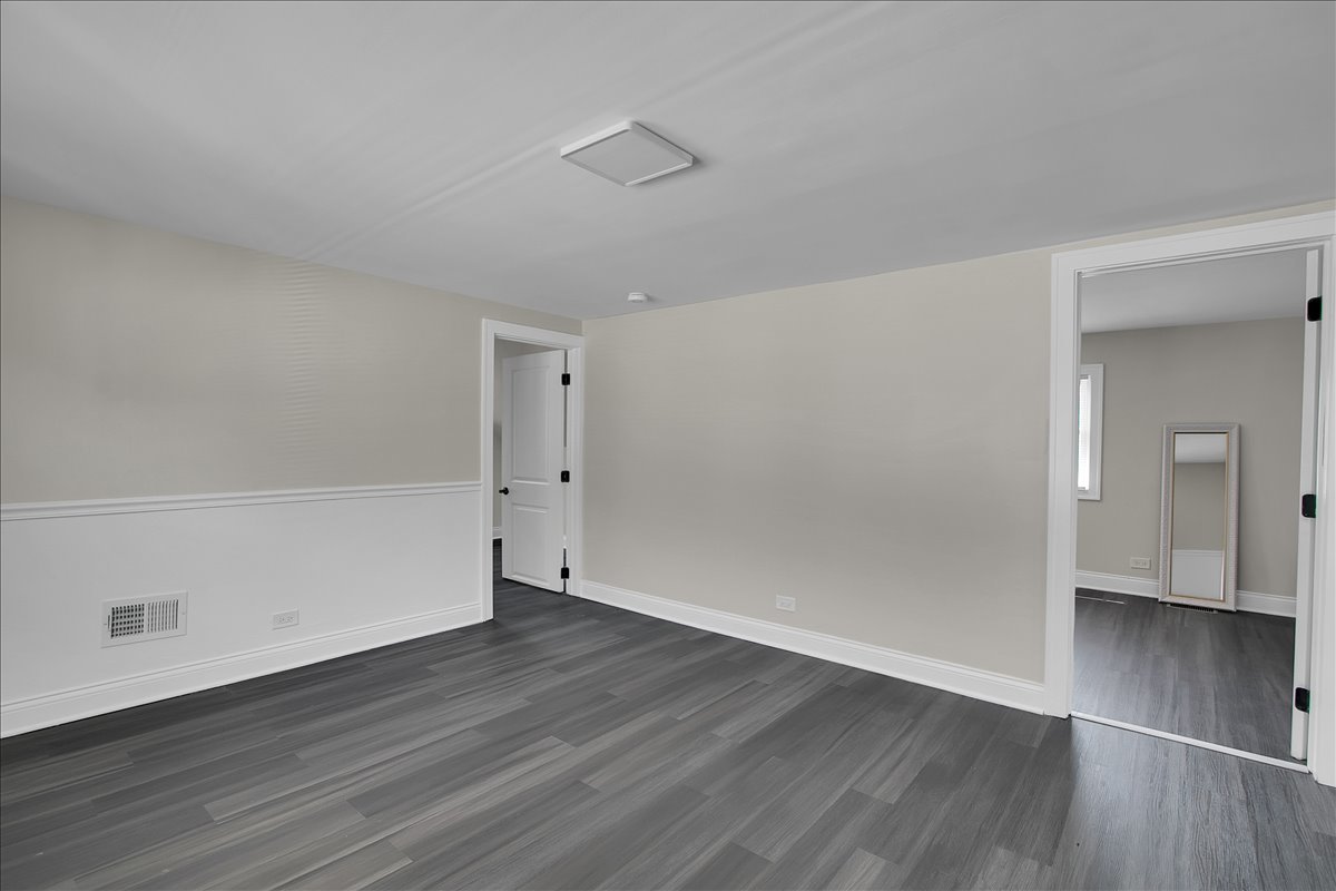 11412 S King Drive Property Photo 20