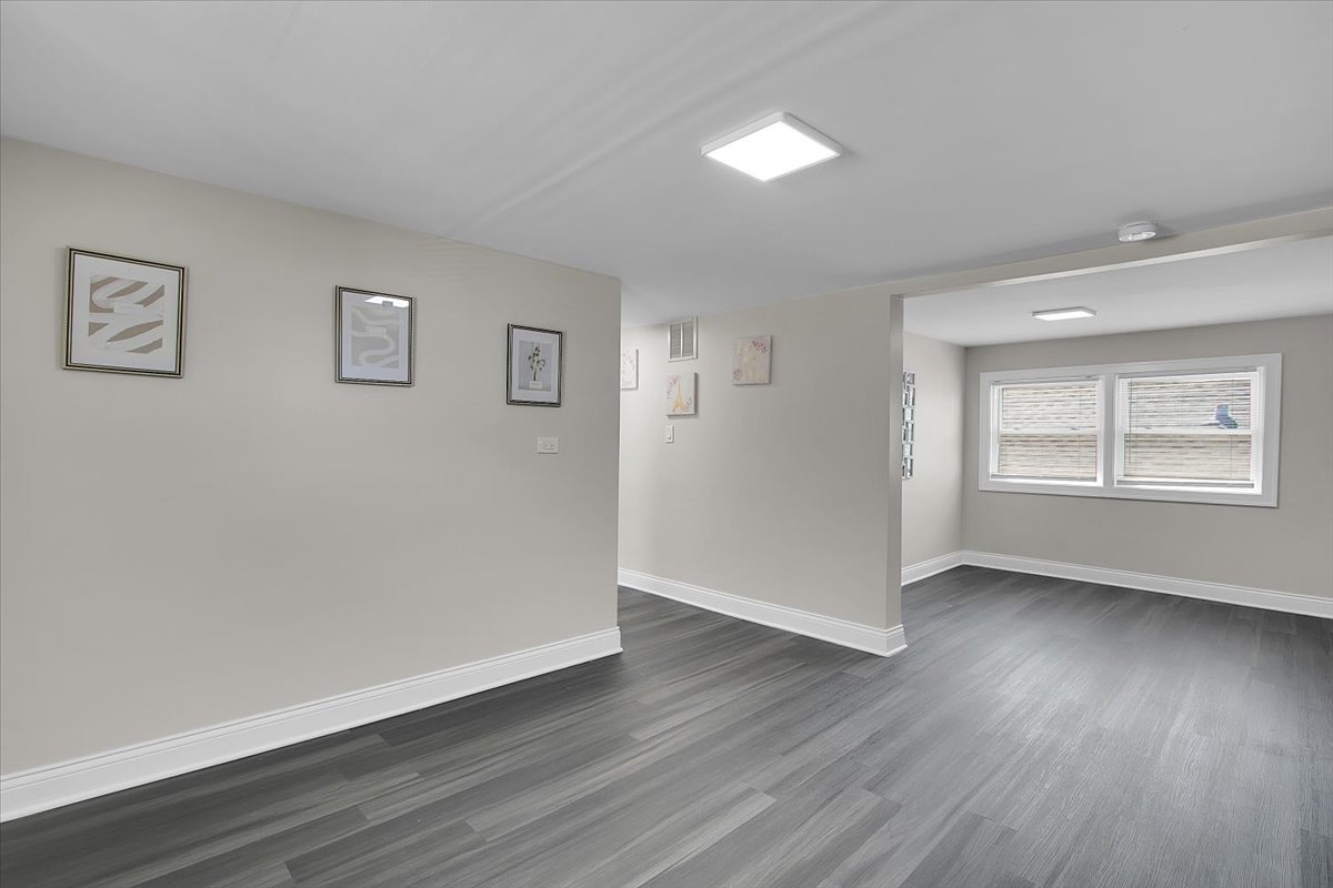 11412 S King Drive Property Photo 22