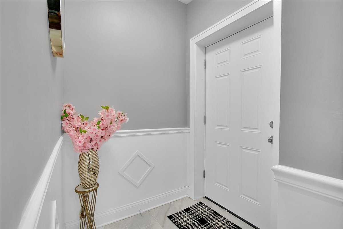11412 S King Drive Property Photo 33
