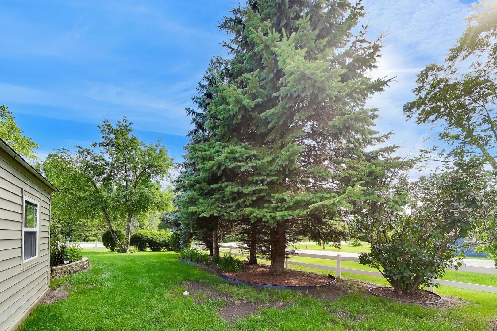 10238 W Wadsworth Road Property Photo 6