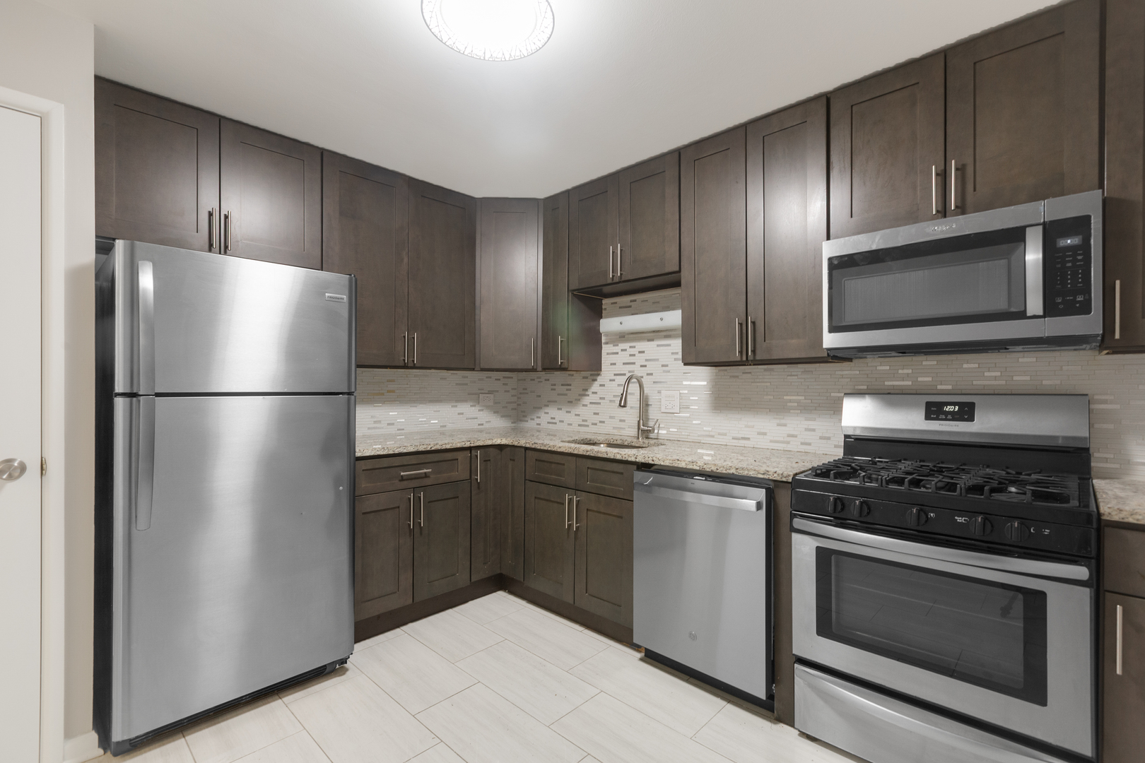 535 S Cleveland Avenue 406 Property Photo 6