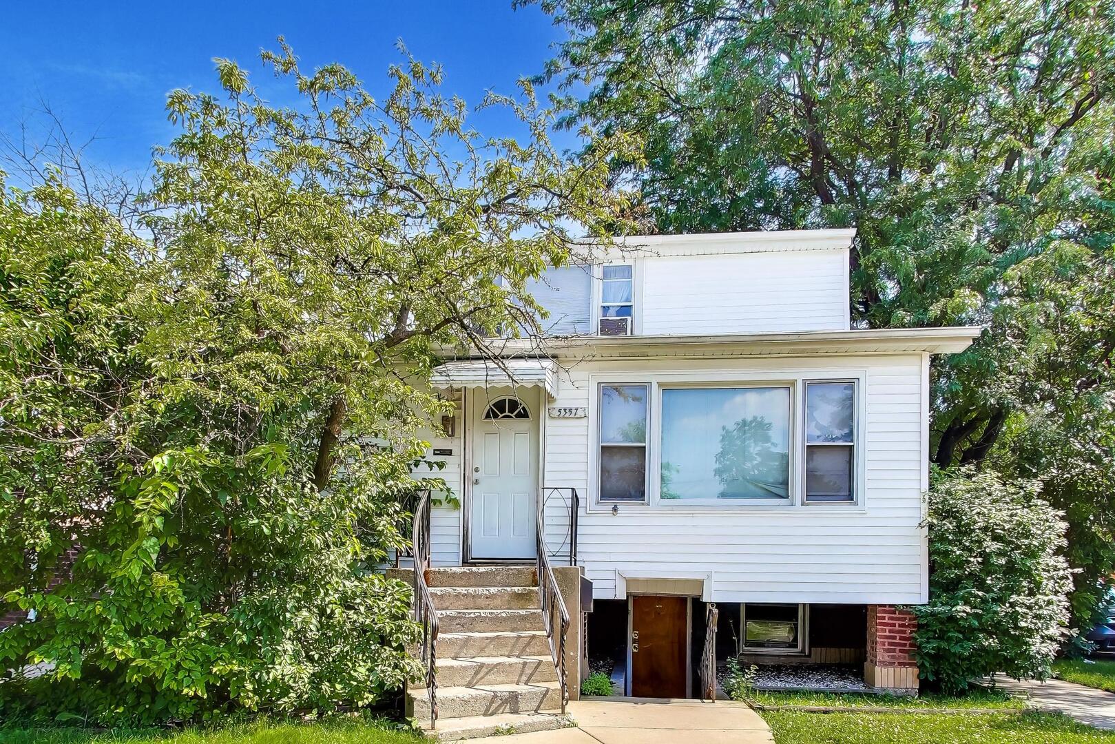 5357 W Waveland Avenue Property Photo 1