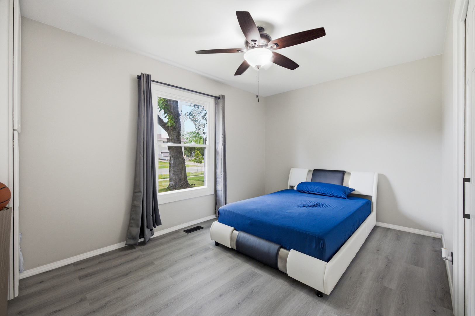 1470 Devonshire Lane Property Photo 9