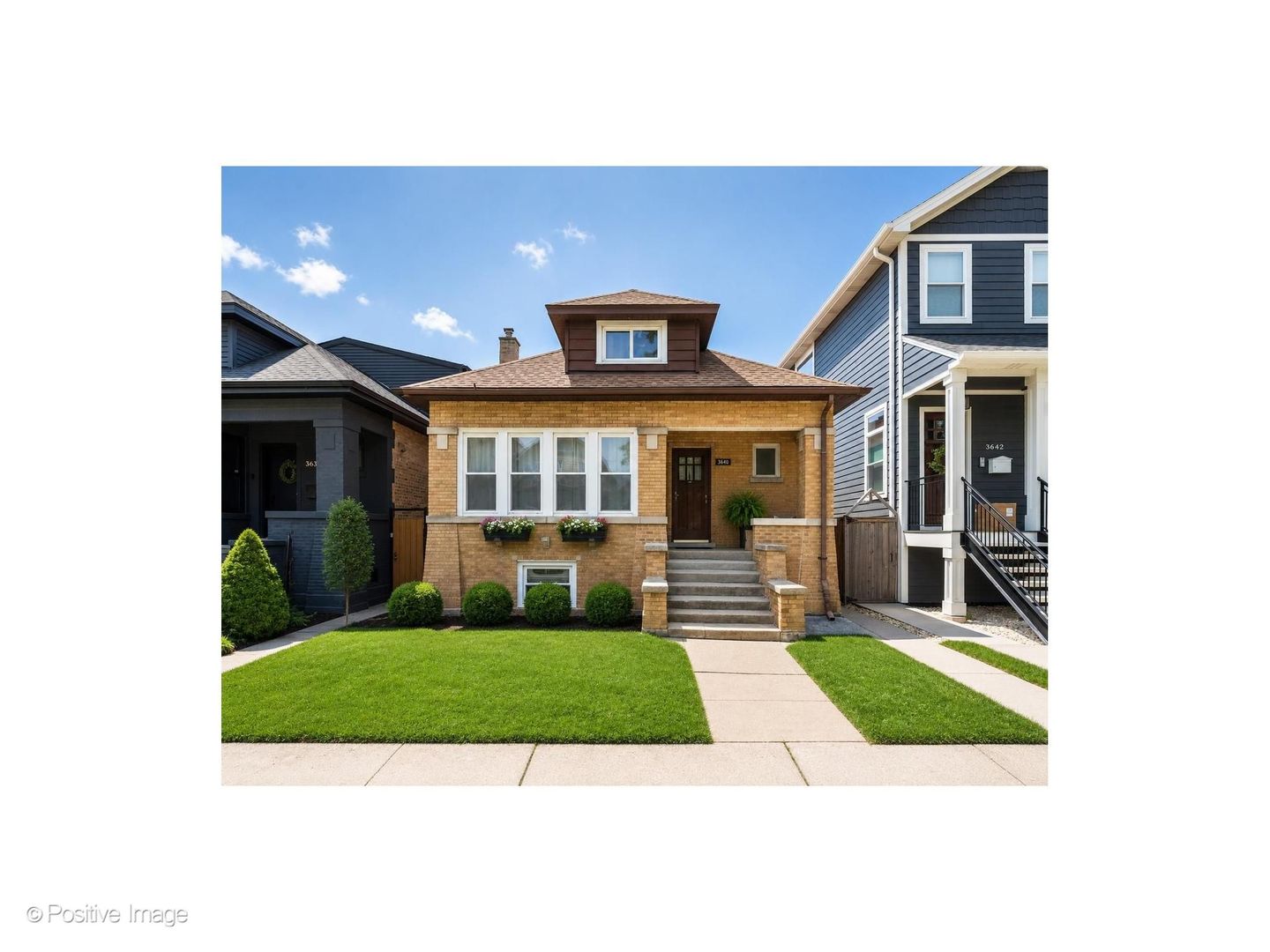 3640 N Artesian Avenue Property Photo 1