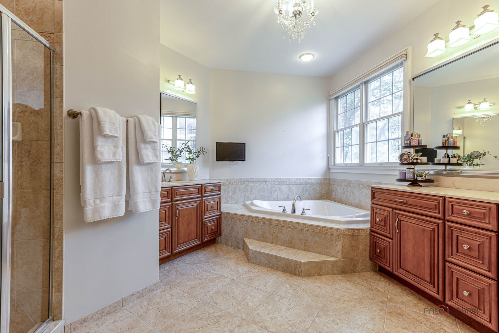 15 Eagle Ridge Drive Property Photo 18