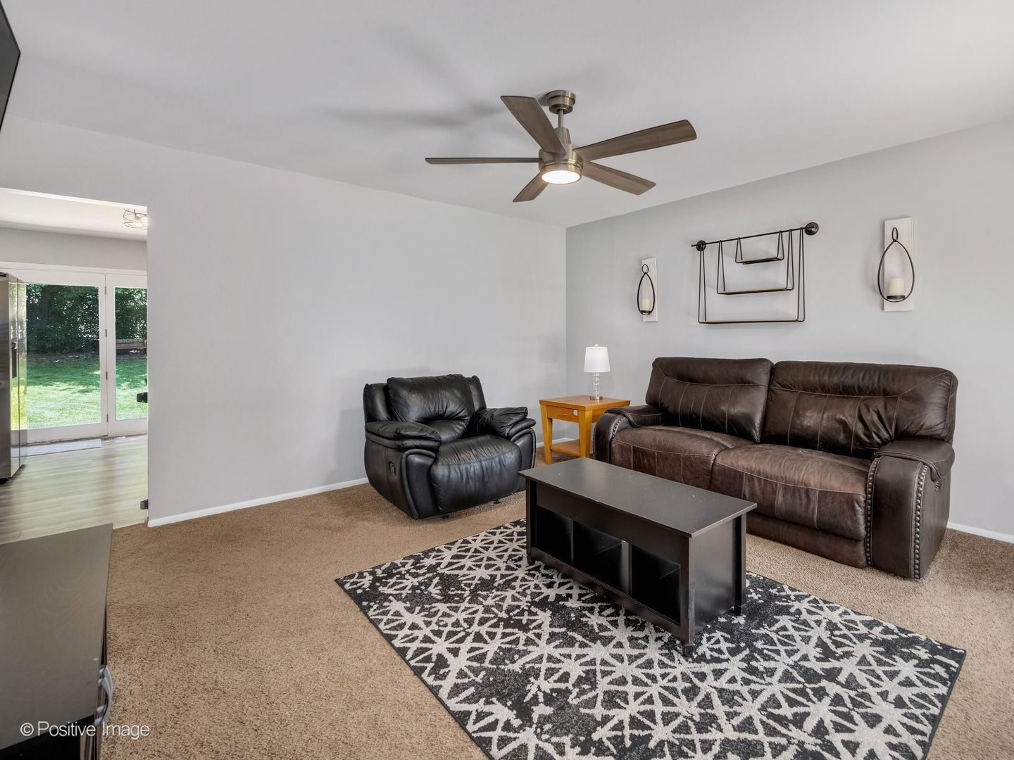 422 Walnut Drive Property Photo 4
