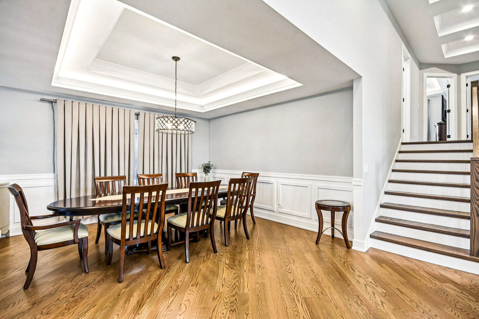 8200 S Normandy Avenue Property Photo 6