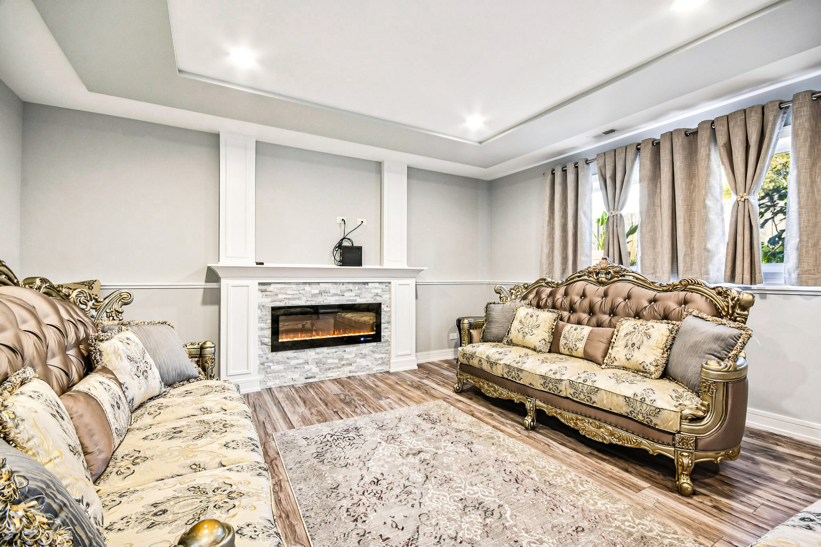 8200 S Normandy Avenue Property Photo 17