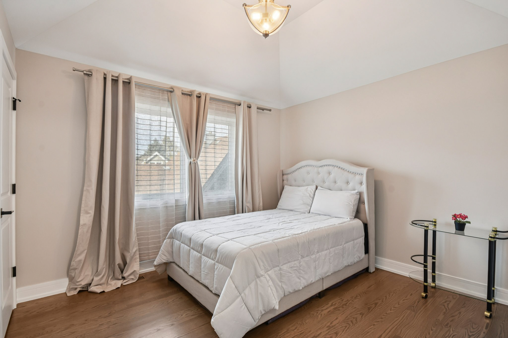 8200 S Normandy Avenue Property Photo 32
