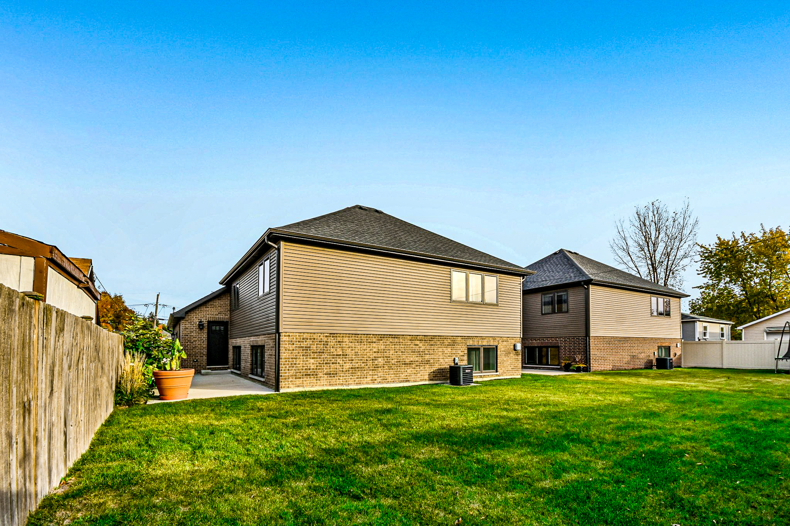8200 S Normandy Avenue Property Photo 41